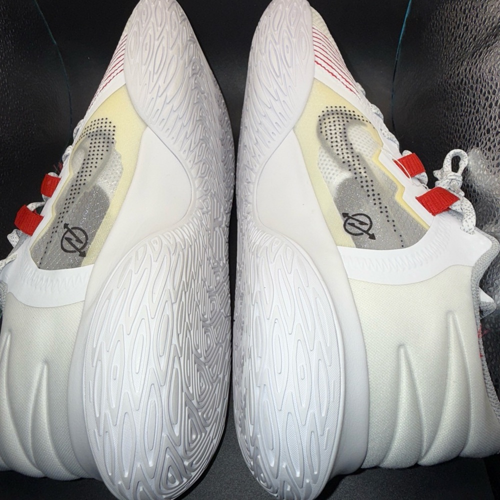 Nike White and Red Sneakers - Picture 8 of 13